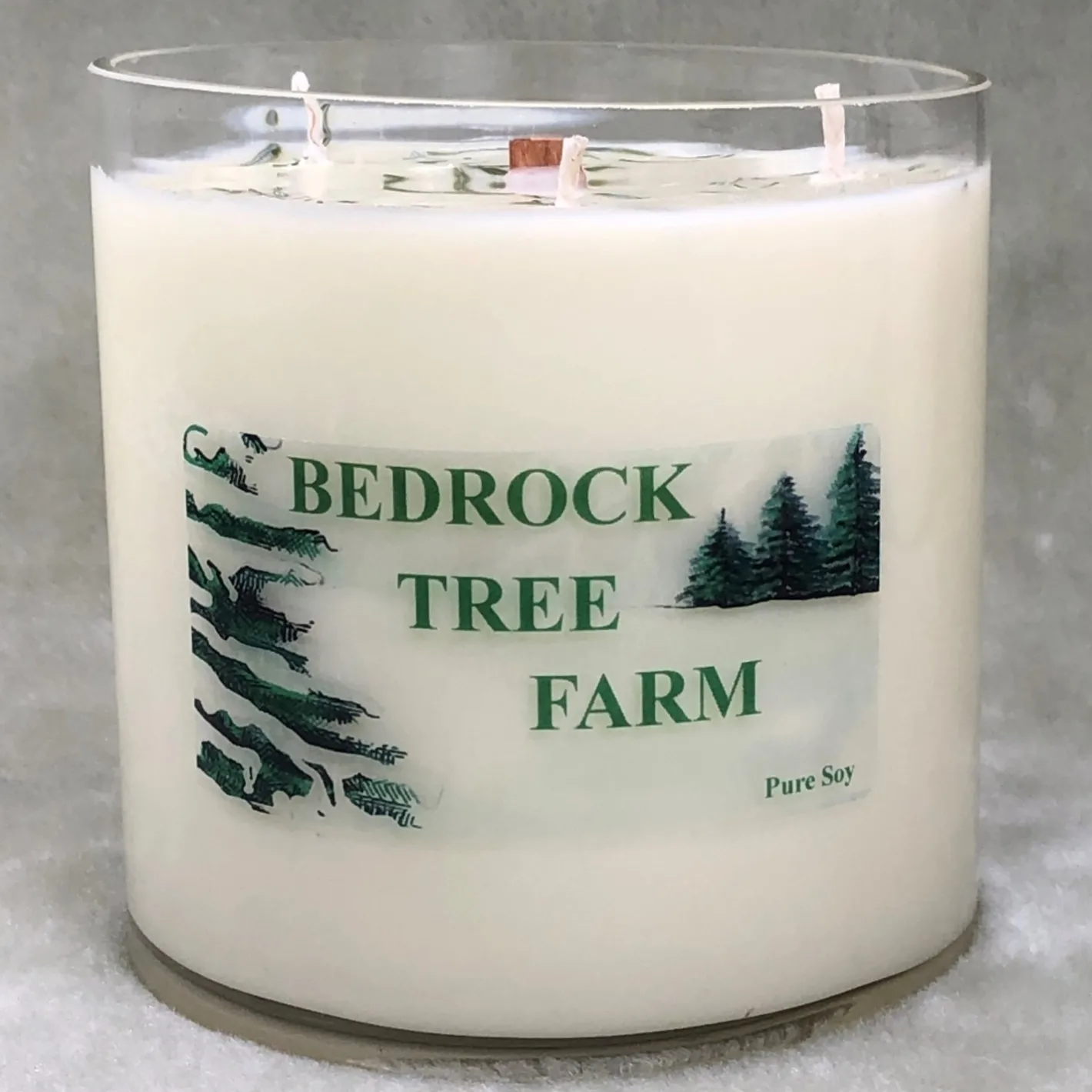 Bedrock Tree Farm 32 oz Fir Needle Scented Christmas Candle V32NAT