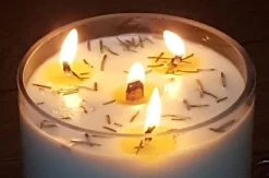 Bedrock Tree Farm 32 oz Fir Needle Scented Christmas Candle V32NAT