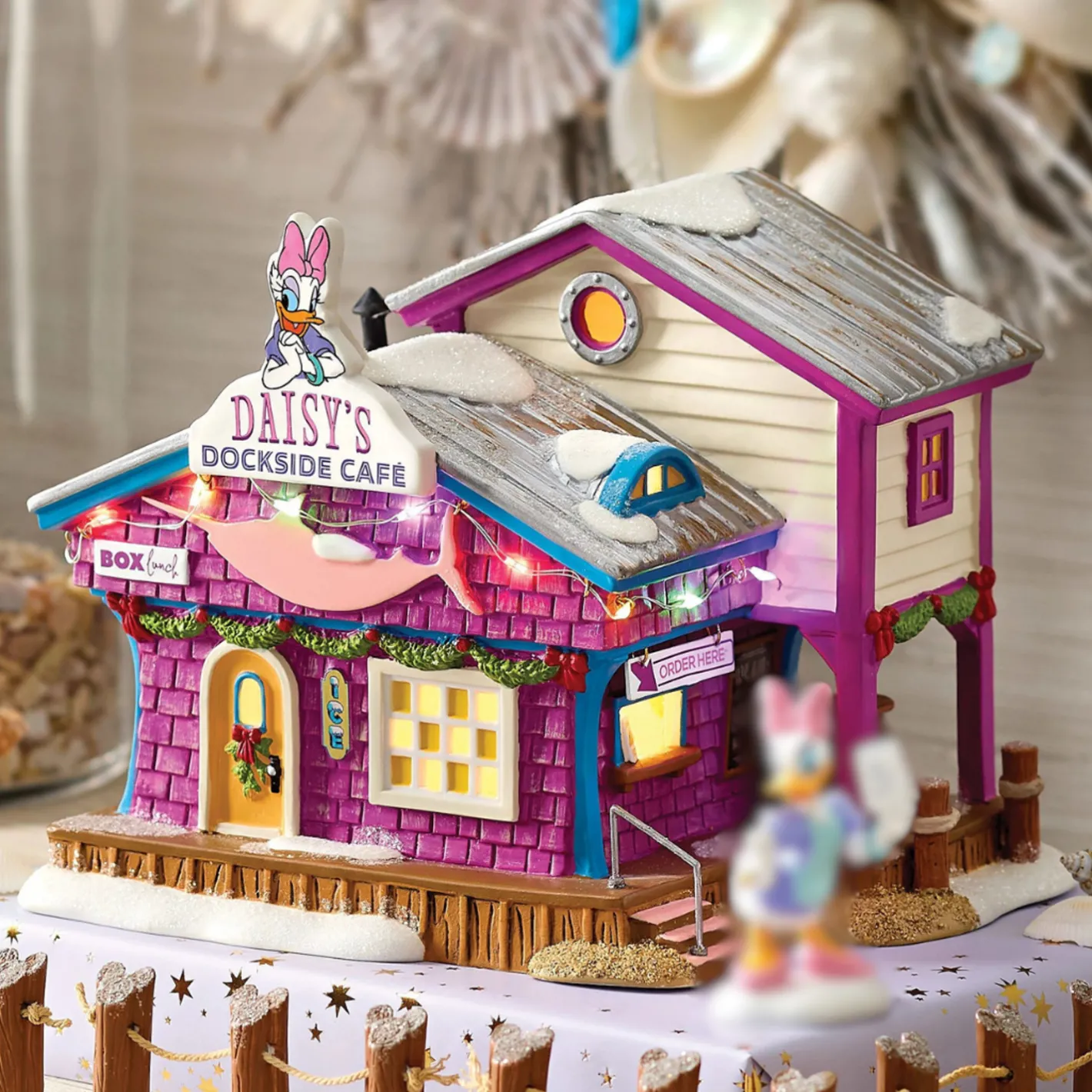 Department 56 Disney Village Daisy's Dockside Cafe Building 6014523 Online