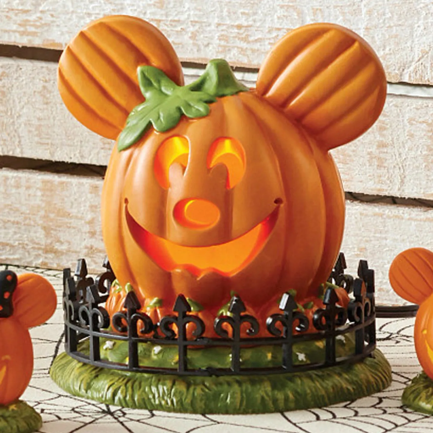 Department 56 Disney's Halloween Village Mickey's Pumpkintown Town Center Pumpkin 6007731 Online