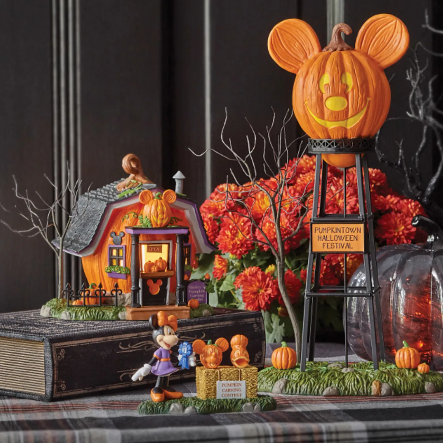 Department 56 Mickey's Pumpkintown 2023 Set Best