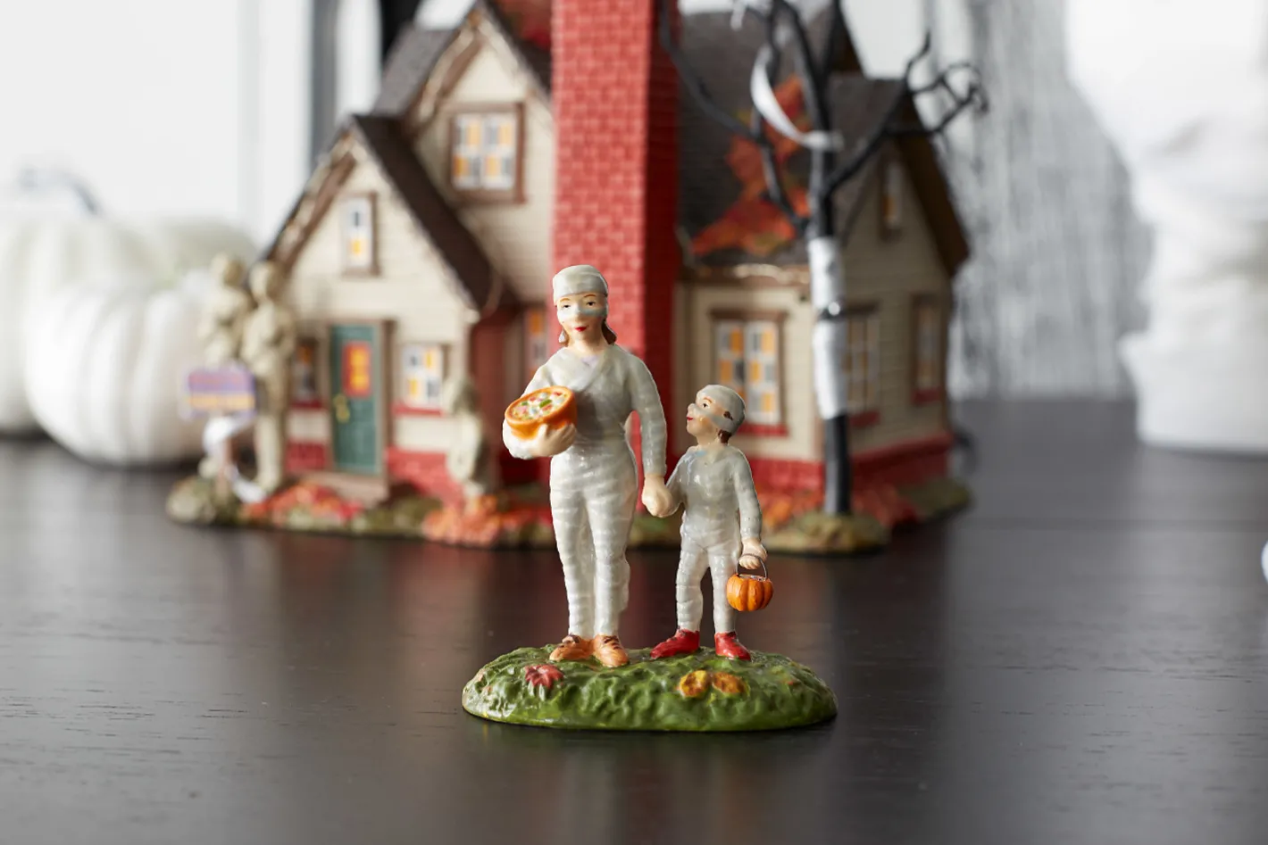 Department 56 Snow Village Halloween Mommy Treats Figure 6007784 Clearance