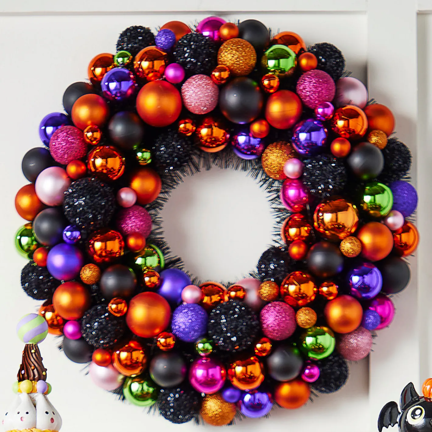 Raz Imports Raz 20.5" Multicolor Ball Ornament Halloween Wreath W4532842 Hot