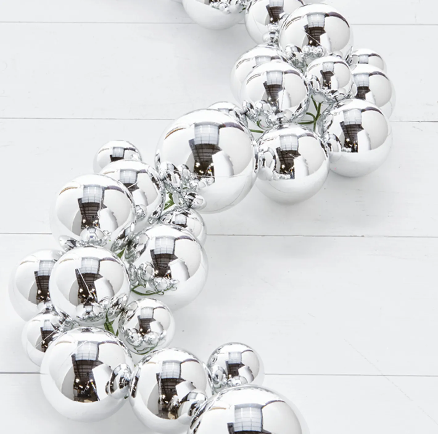 Raz Imports Raz 4' Silver Ball Christmas Garland G3832769