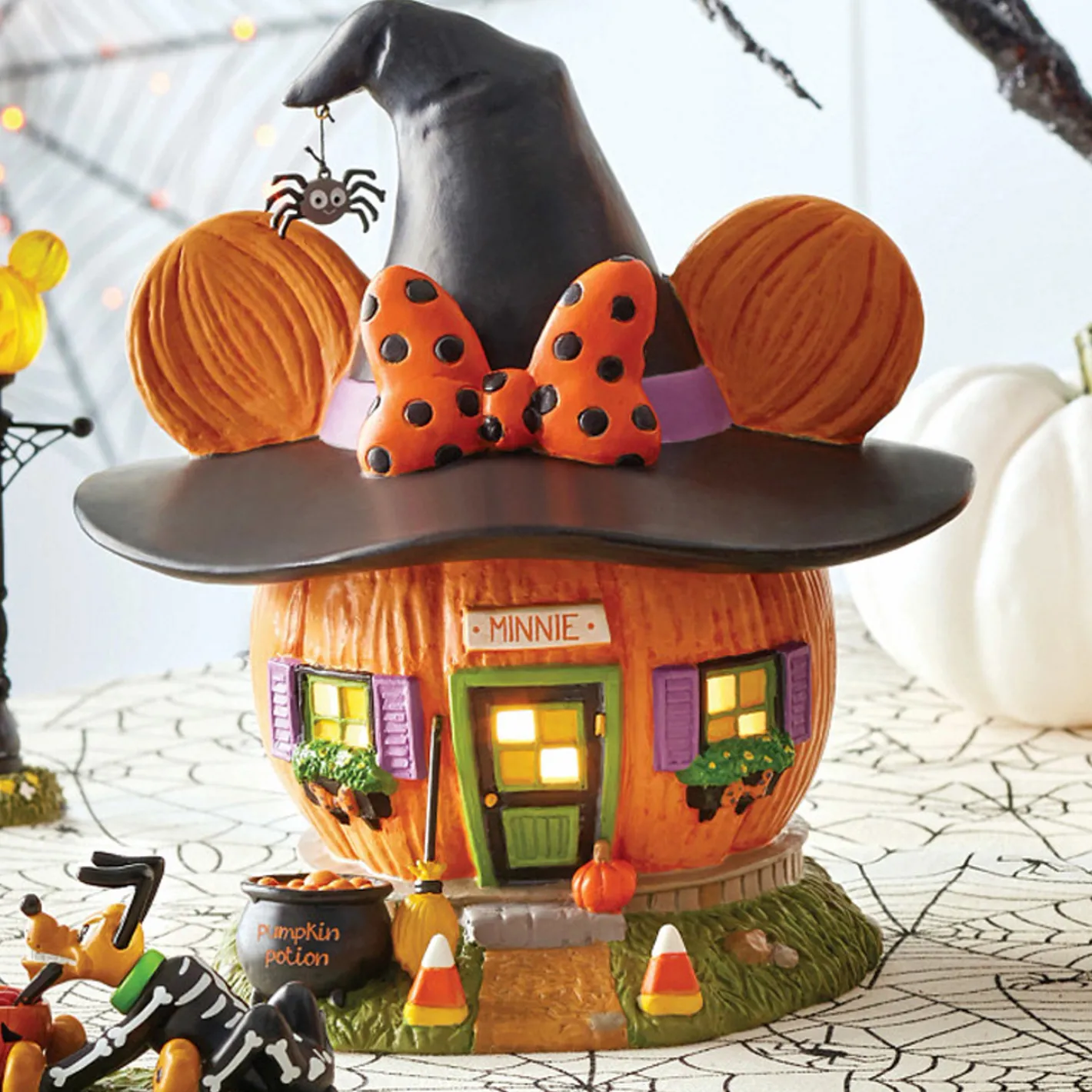 Department 56 Disney Village Minnie's Pumpkintown House 6007727 Online
